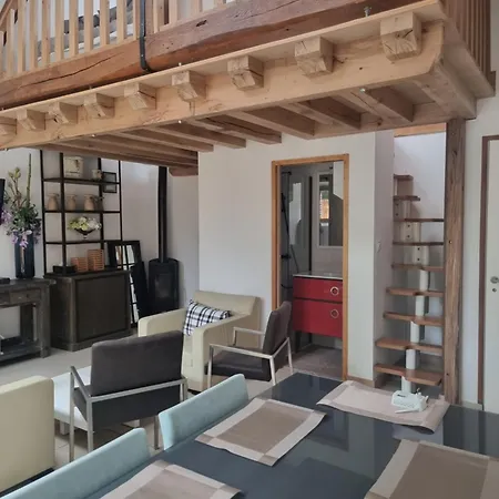 普瑞梅罗斯住宿加早餐旅馆 Arcis-sur-Aube