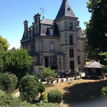 普瑞梅罗斯住宿加早餐旅馆 4* Arcis-sur-Aube